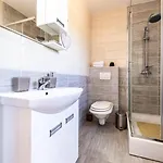 Viktoria With Private Swimming Pool Muc