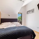 Viktoria With Private Swimming Pool Villa Muc