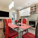 Villa Viktoria With Private Swimming Pool *