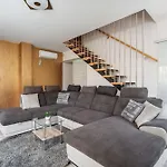 Villa Viktoria With Private Swimming Pool Muc