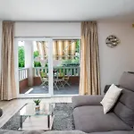 Villa Viktoria With Private Swimming Pool