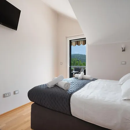 Villa Viktoria With Private Swimming Pool Muc
