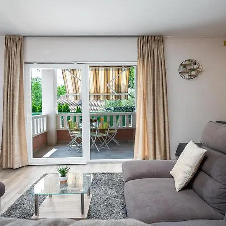 Vila Viktoria With Private Swimming Pool